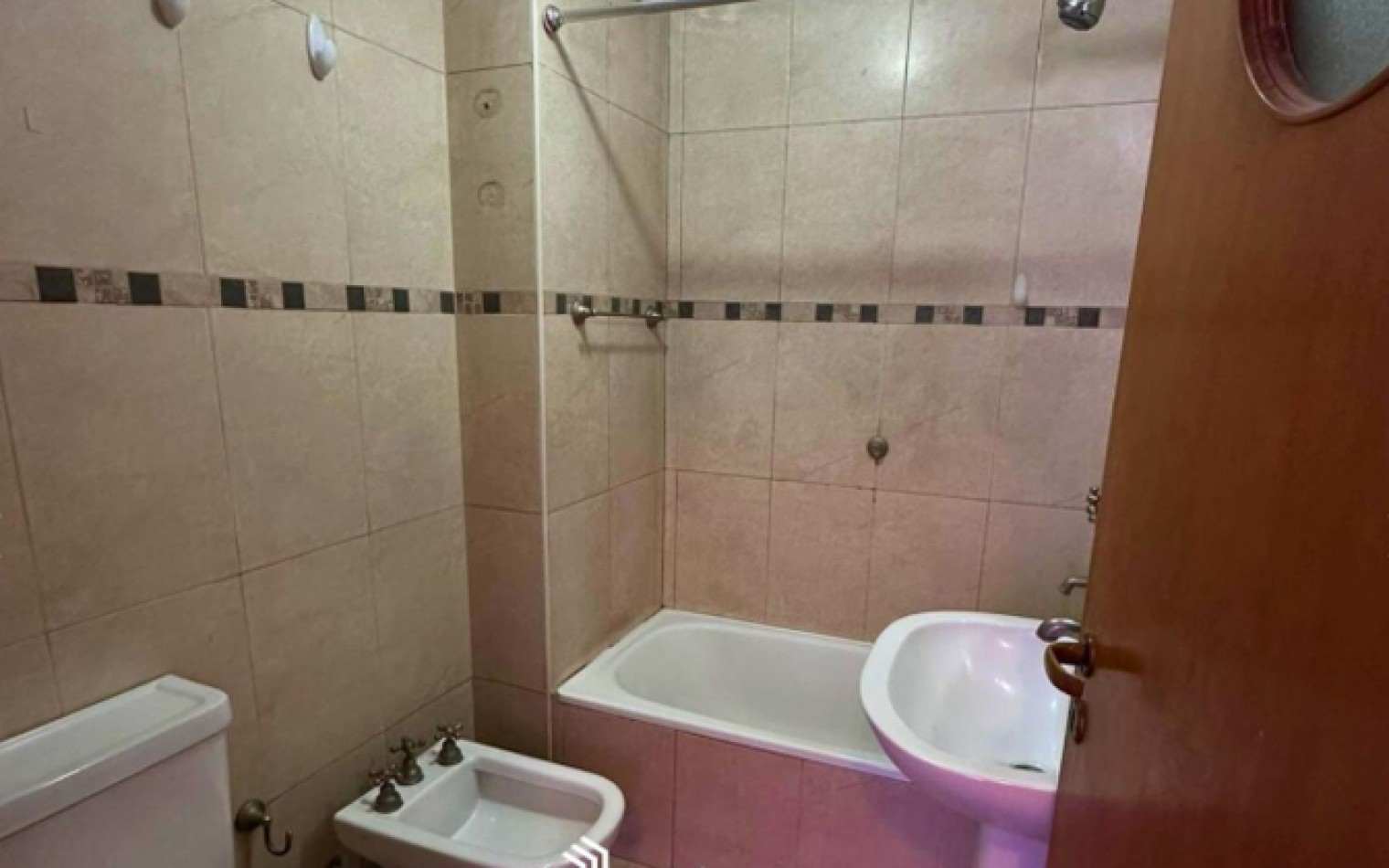 1 dormitorio apto uso comercial