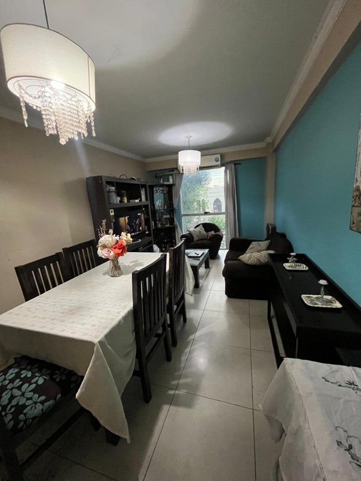 2 dormitorios con dependencia y patio