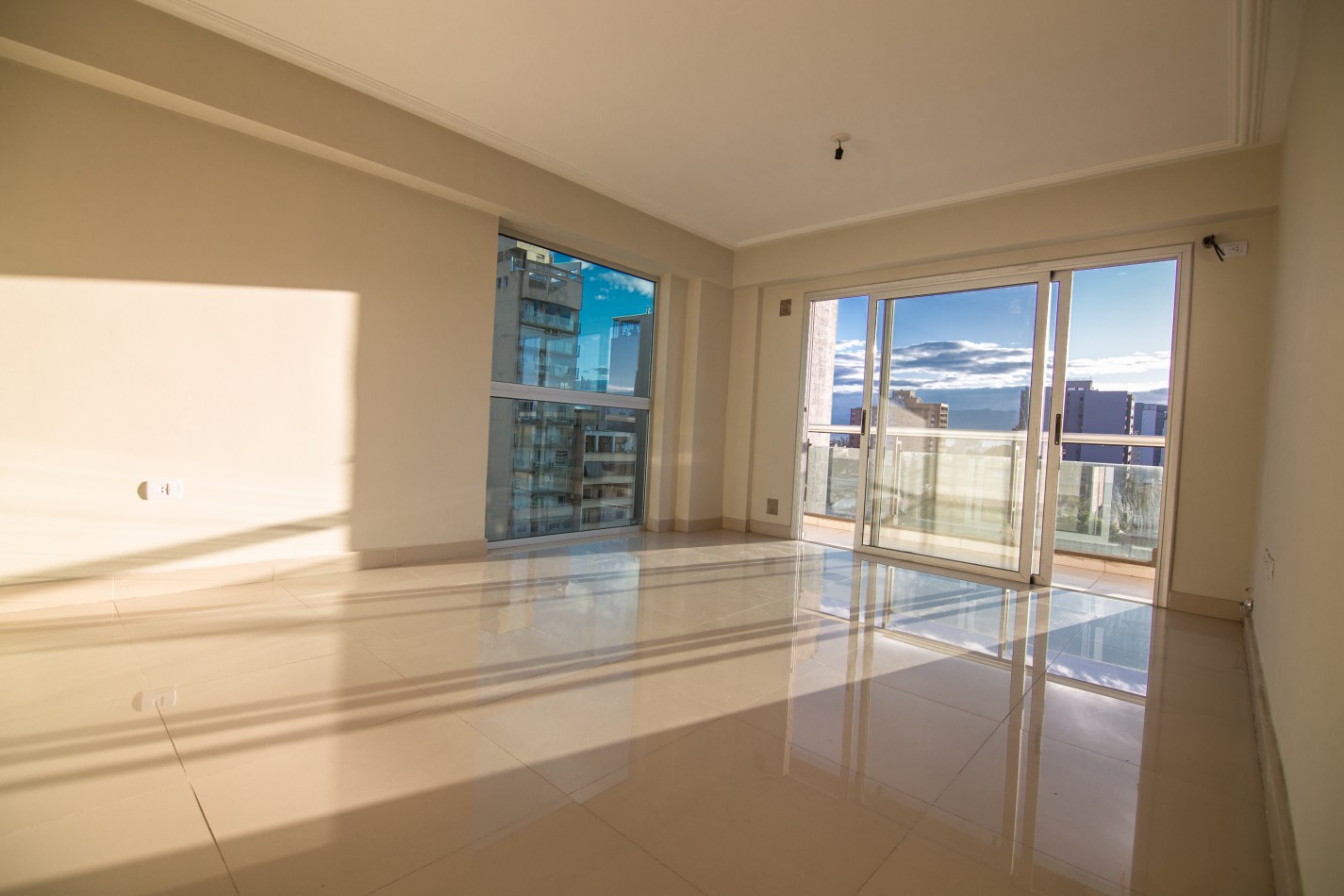 2 Dormitorios - Edificio Miraggio